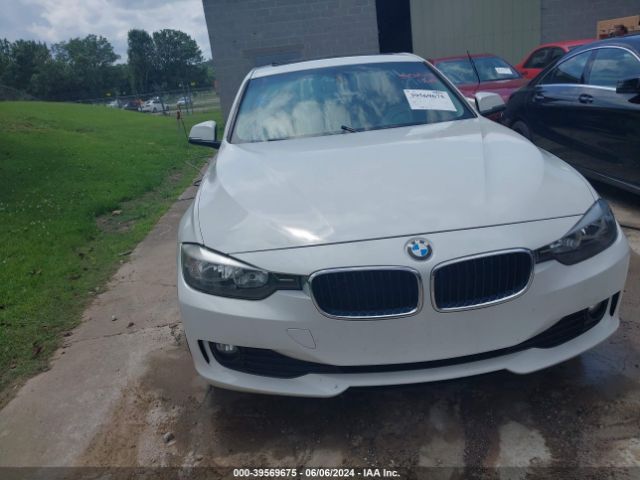 Photo 5 VIN: WBA3C3G53FNS75068 - BMW 320I 