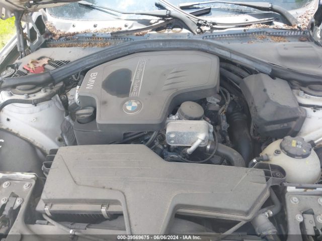 Photo 9 VIN: WBA3C3G53FNS75068 - BMW 320I 