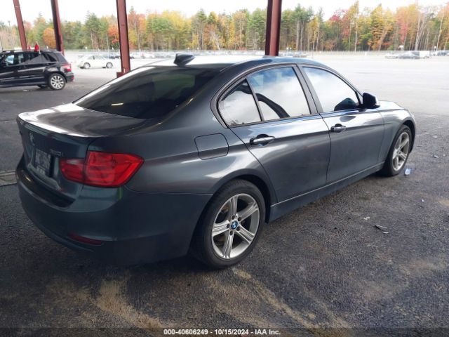 Photo 3 VIN: WBA3C3G53FNT51131 - BMW 320I 