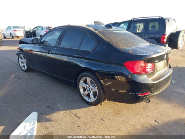 Photo 2 VIN: WBA3C3G54ENS68399 - BMW 320I 