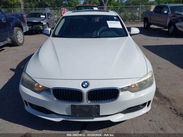 Photo 5 VIN: WBA3C3G54ENS69357 - BMW 320I 