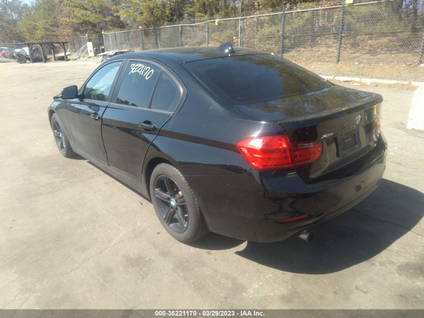 Photo 2 VIN: WBA3C3G54ENS72209 - BMW 320I 