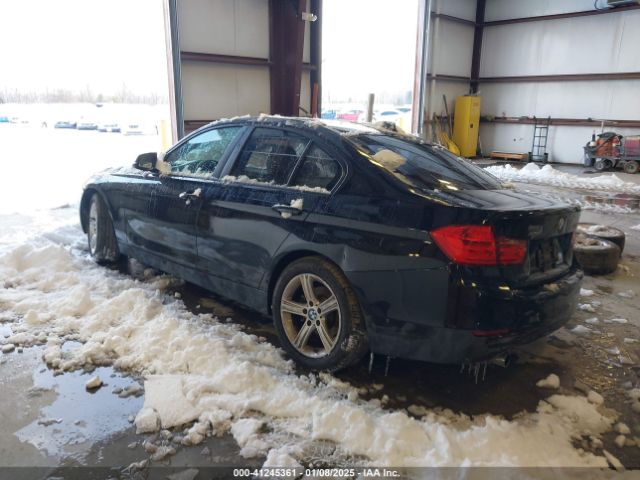 Photo 2 VIN: WBA3C3G54FNS73264 - BMW 320I 