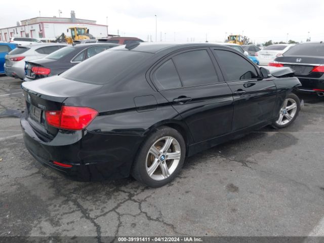 Photo 3 VIN: WBA3C3G54FNS73796 - BMW 320I 