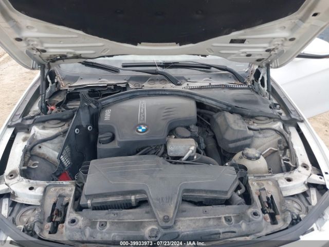 Photo 9 VIN: WBA3C3G54FNS73863 - BMW 320I 