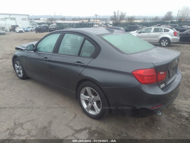 Photo 2 VIN: WBA3C3G54FNS75693 - BMW 3 