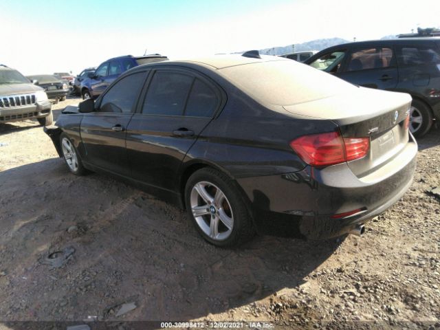 Photo 2 VIN: WBA3C3G55FNT53690 - BMW 320I 