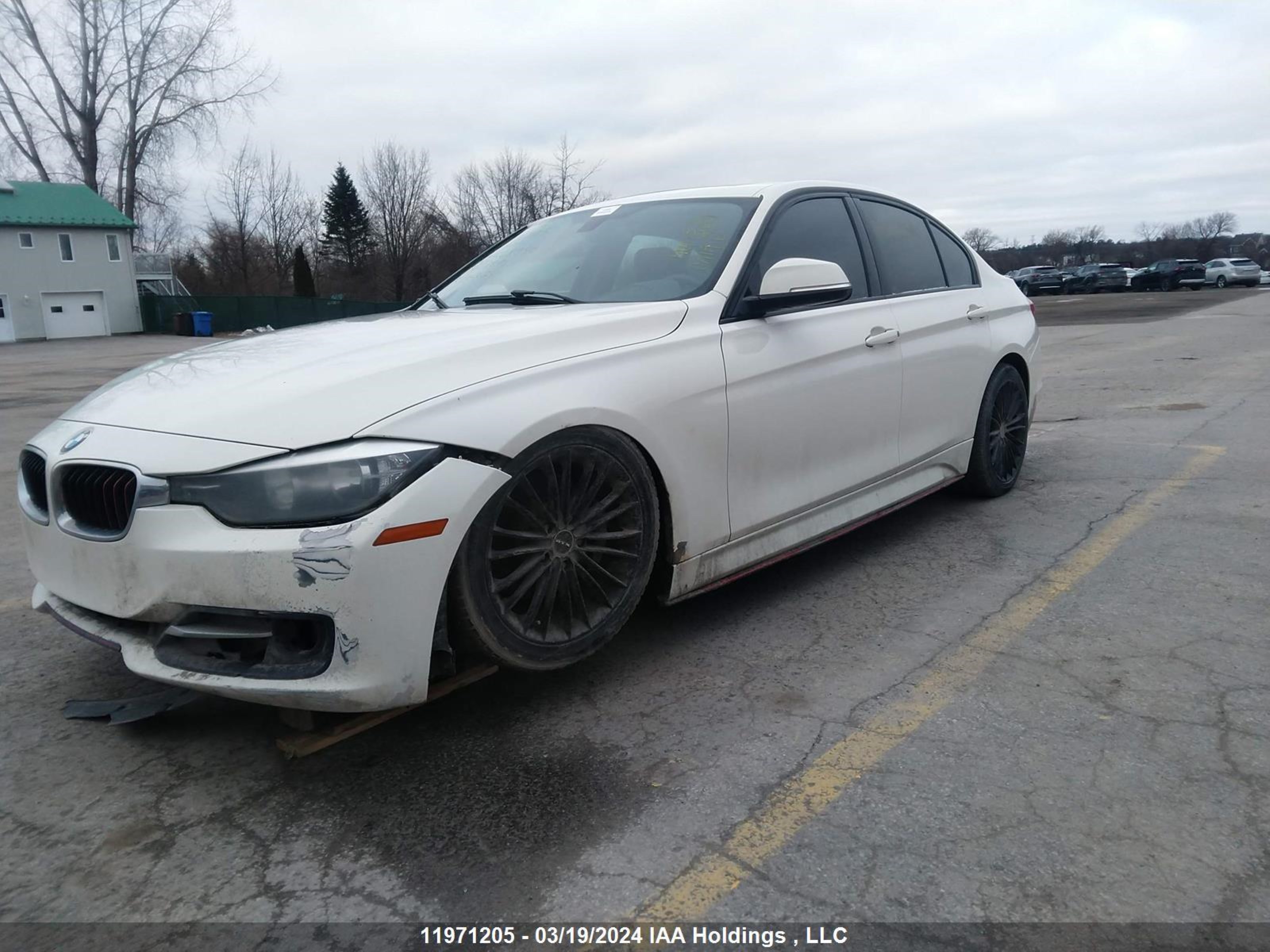 Photo 1 VIN: WBA3C3G56ENS68940 - BMW 3ER 