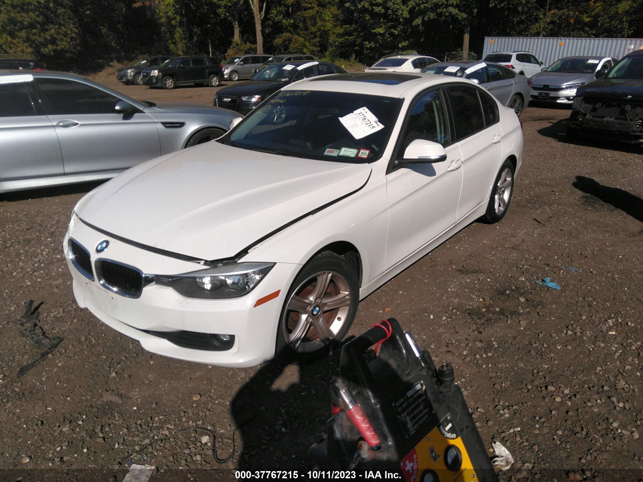 Photo 1 VIN: WBA3C3G57FNS74103 - BMW 3ER 