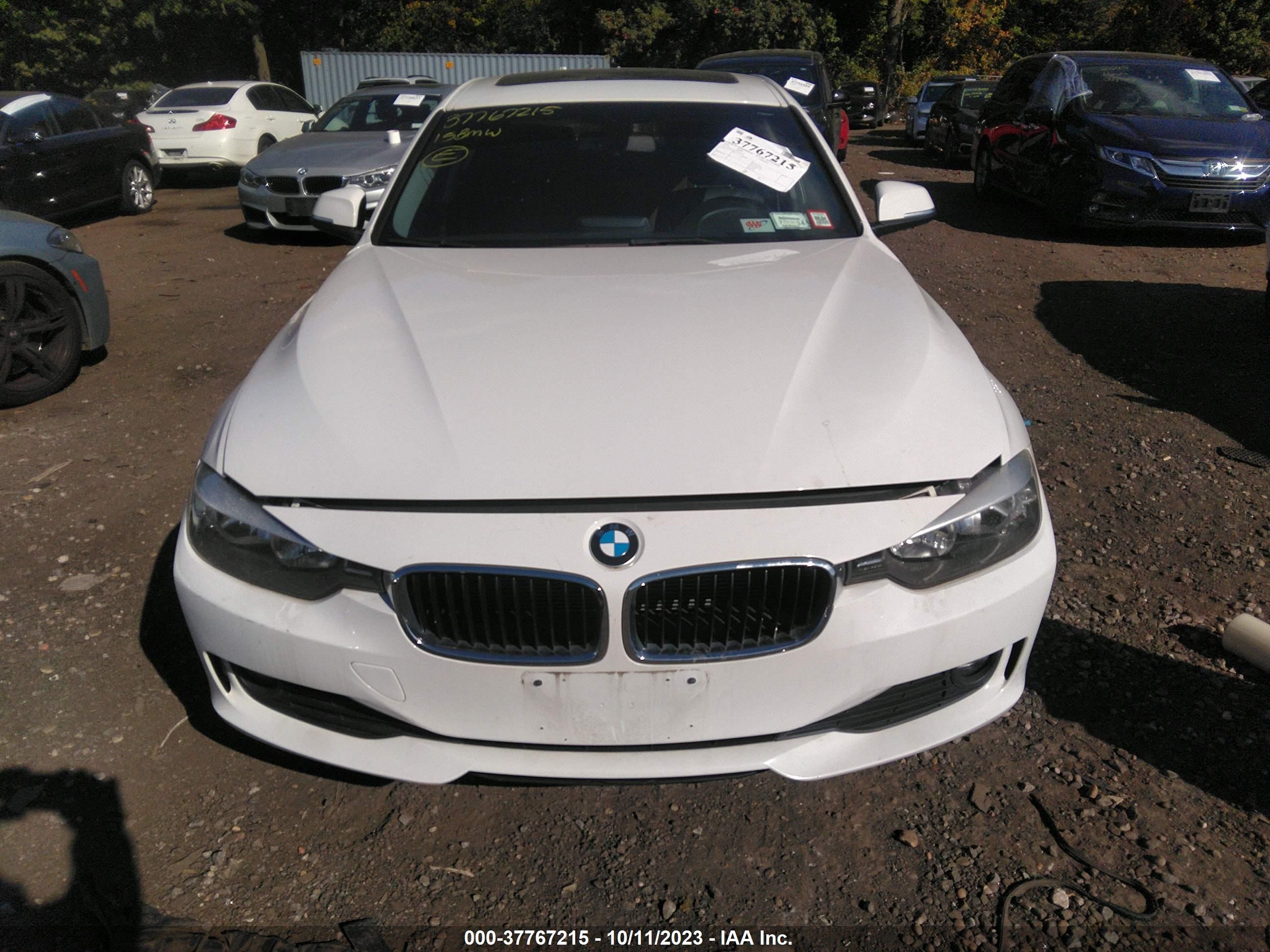 Photo 5 VIN: WBA3C3G57FNS74103 - BMW 3ER 