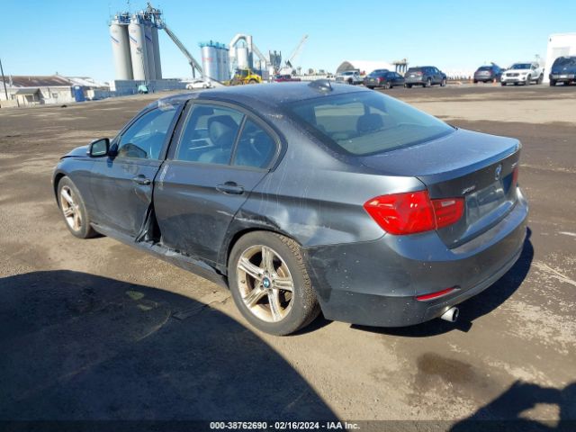 Photo 2 VIN: WBA3C3G59ENR25035 - BMW 320I 