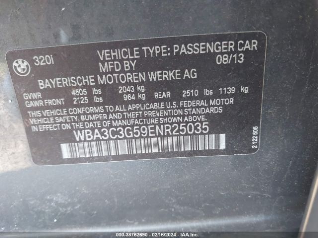 Photo 8 VIN: WBA3C3G59ENR25035 - BMW 320I 