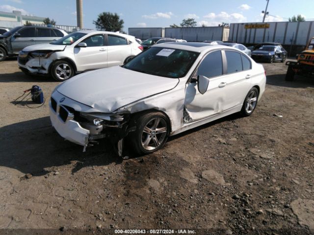 Photo 1 VIN: WBA3C3G59FNS75351 - BMW 320I 