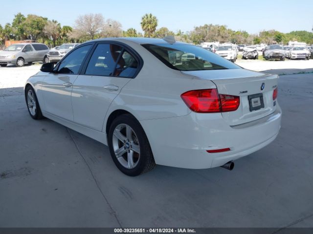 Photo 2 VIN: WBA3C3G5XENR25559 - BMW 320I 