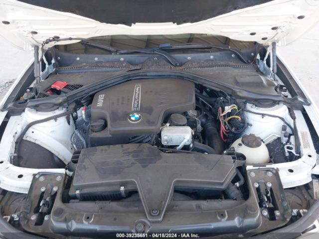 Photo 9 VIN: WBA3C3G5XENR25559 - BMW 320I 