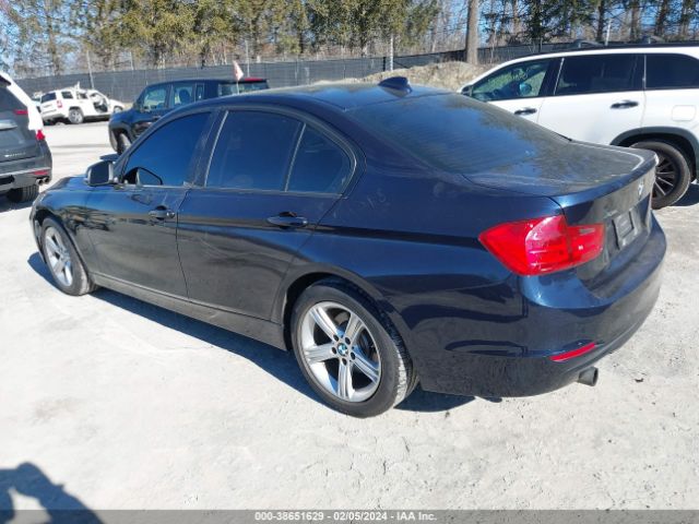 Photo 2 VIN: WBA3C3G5XENR25769 - BMW 320I 