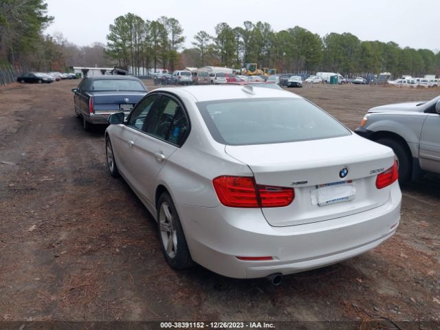 Photo 2 VIN: WBA3C3G5XENS72716 - BMW 320 