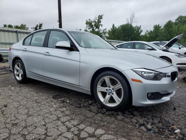 Photo 3 VIN: WBA3C3G5XFNS76752 - BMW 320 I XDRI 