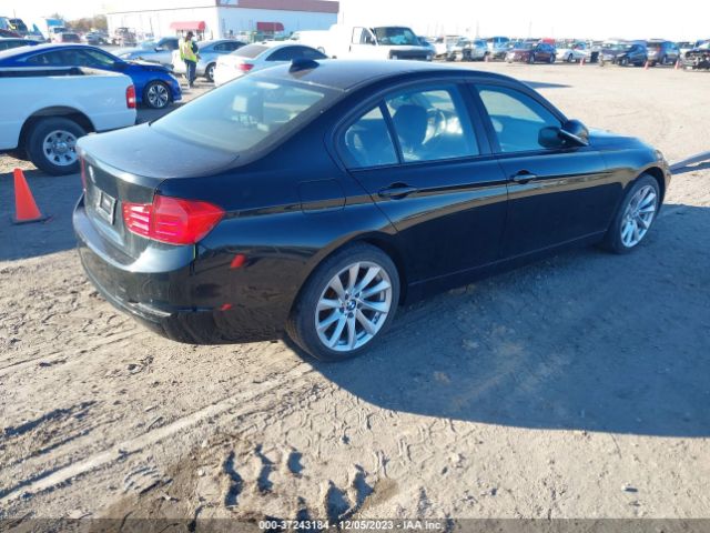 Photo 3 VIN: WBA3C3G5XFNT53037 - BMW 3 SERIES 