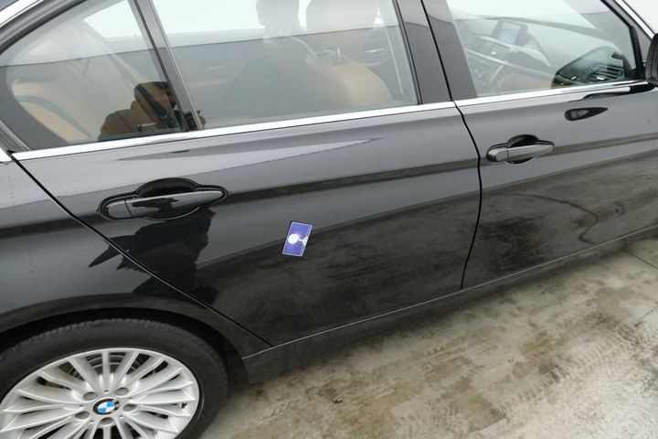 Photo 17 VIN: WBA3D11030P700928 - BMW 3-SERIE 4DRS &#3911 