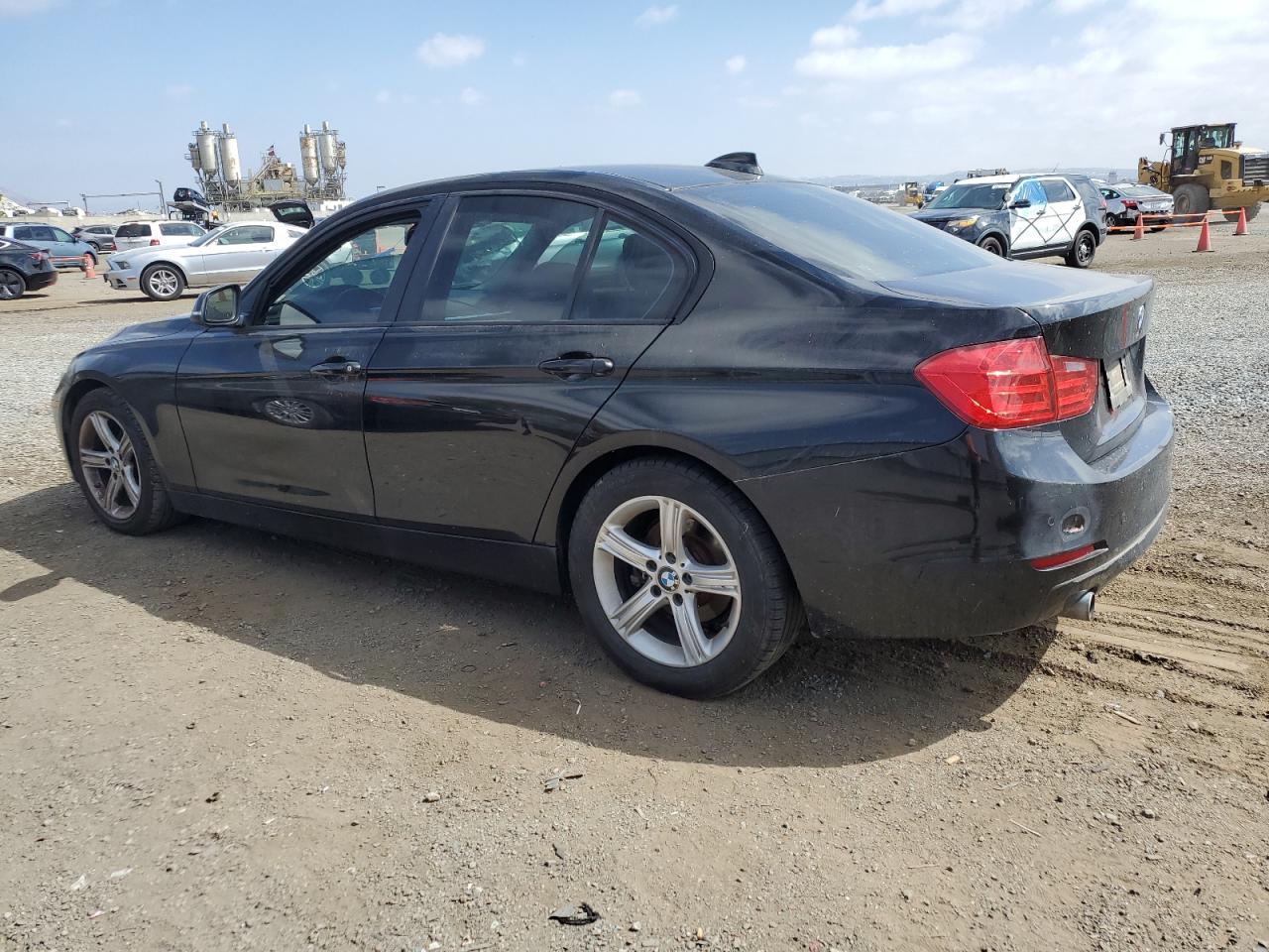 Photo 1 VIN: WBA3D3C52EK155393 - BMW 3ER 