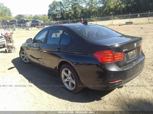 Photo 2 VIN: WBA3D5C52EKX98032 - BMW 3 SERIES 