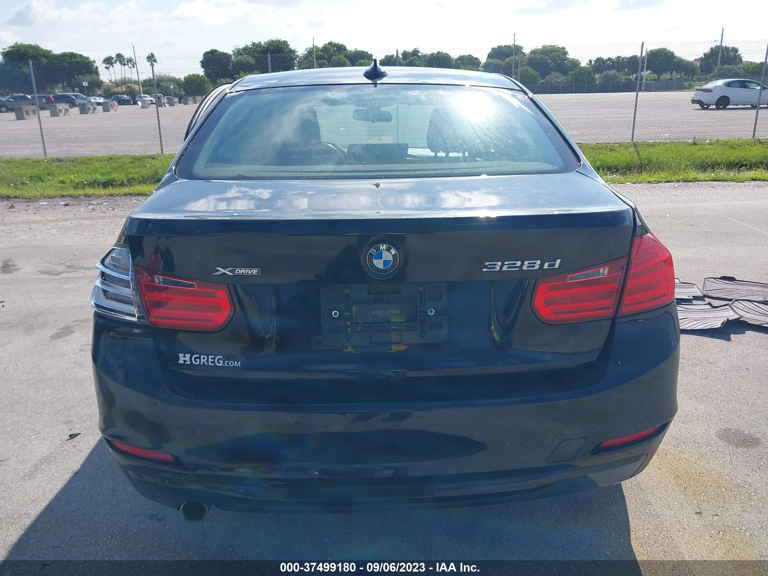 Photo 15 VIN: WBA3D5C53EKX96497 - BMW 3ER 