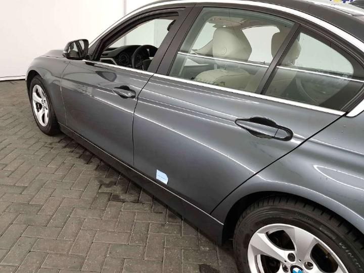 Photo 32 VIN: WBA3E11050F949198 - BMW 3 SERIE SEDAN 