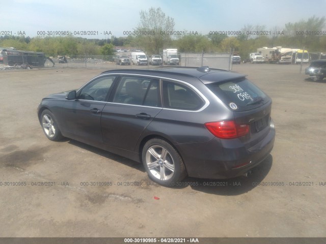 Photo 2 VIN: WBA3G7C55FK480717 - BMW 3 