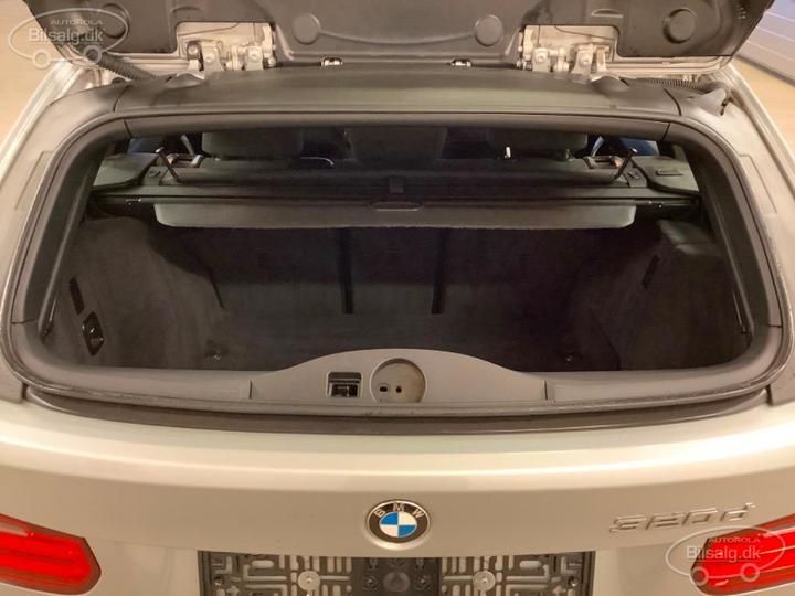 Photo 17 VIN: WBA3K31080F656027 - BMW 3 SERIES TOURING 