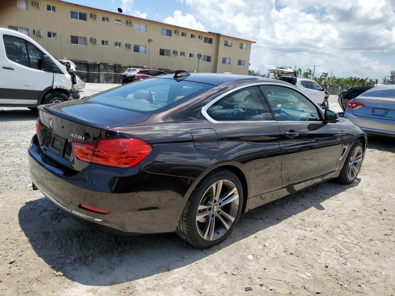 Photo 2 VIN: WBA3N9C50GK249954 - BMW 4ER 