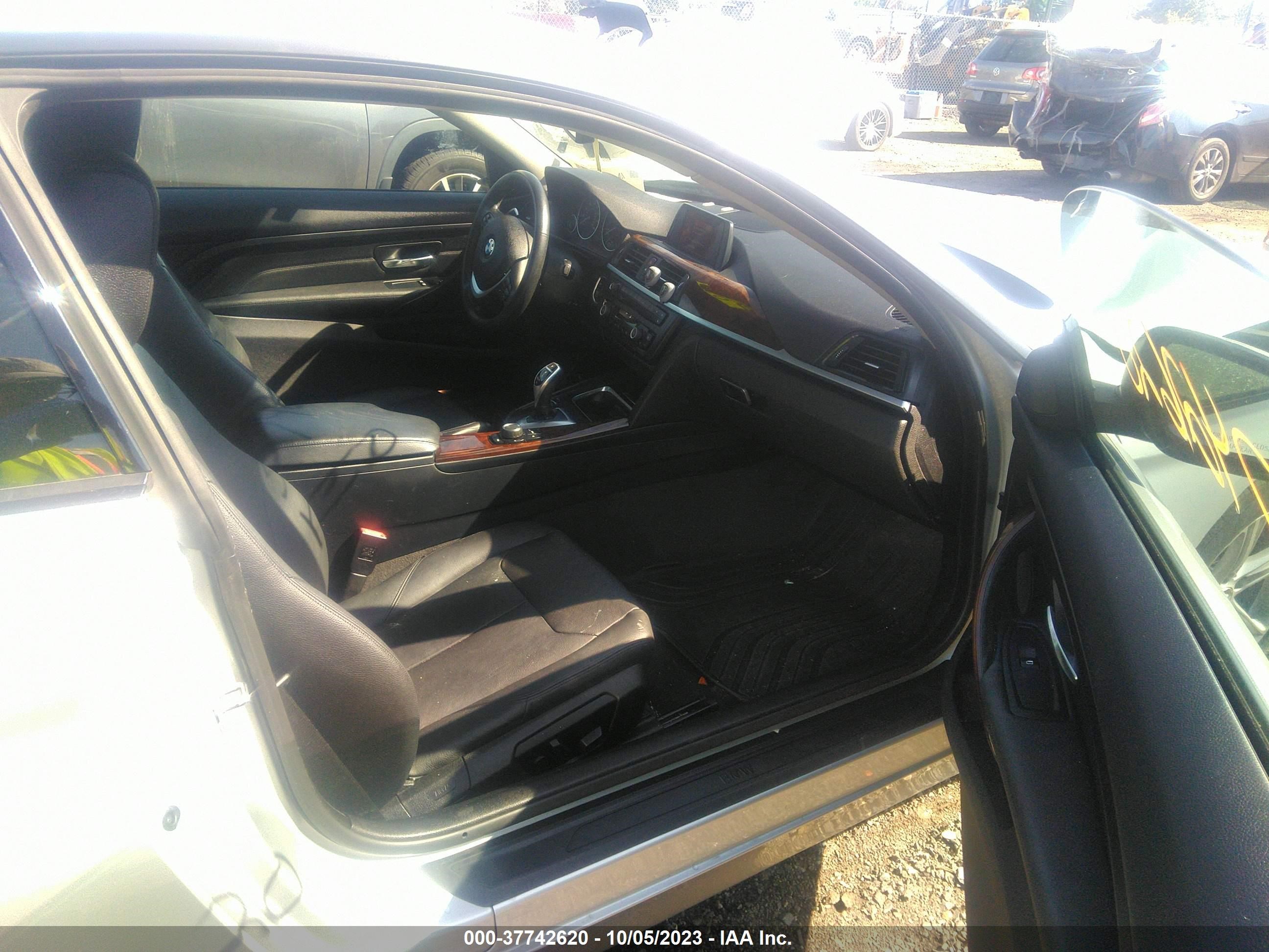 Photo 4 VIN: WBA3N9C57FK246662 - BMW 4ER 