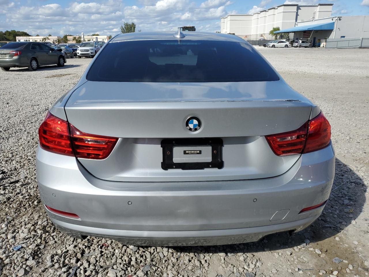 Photo 5 VIN: WBA3R1C54EK191883 - BMW 4ER 