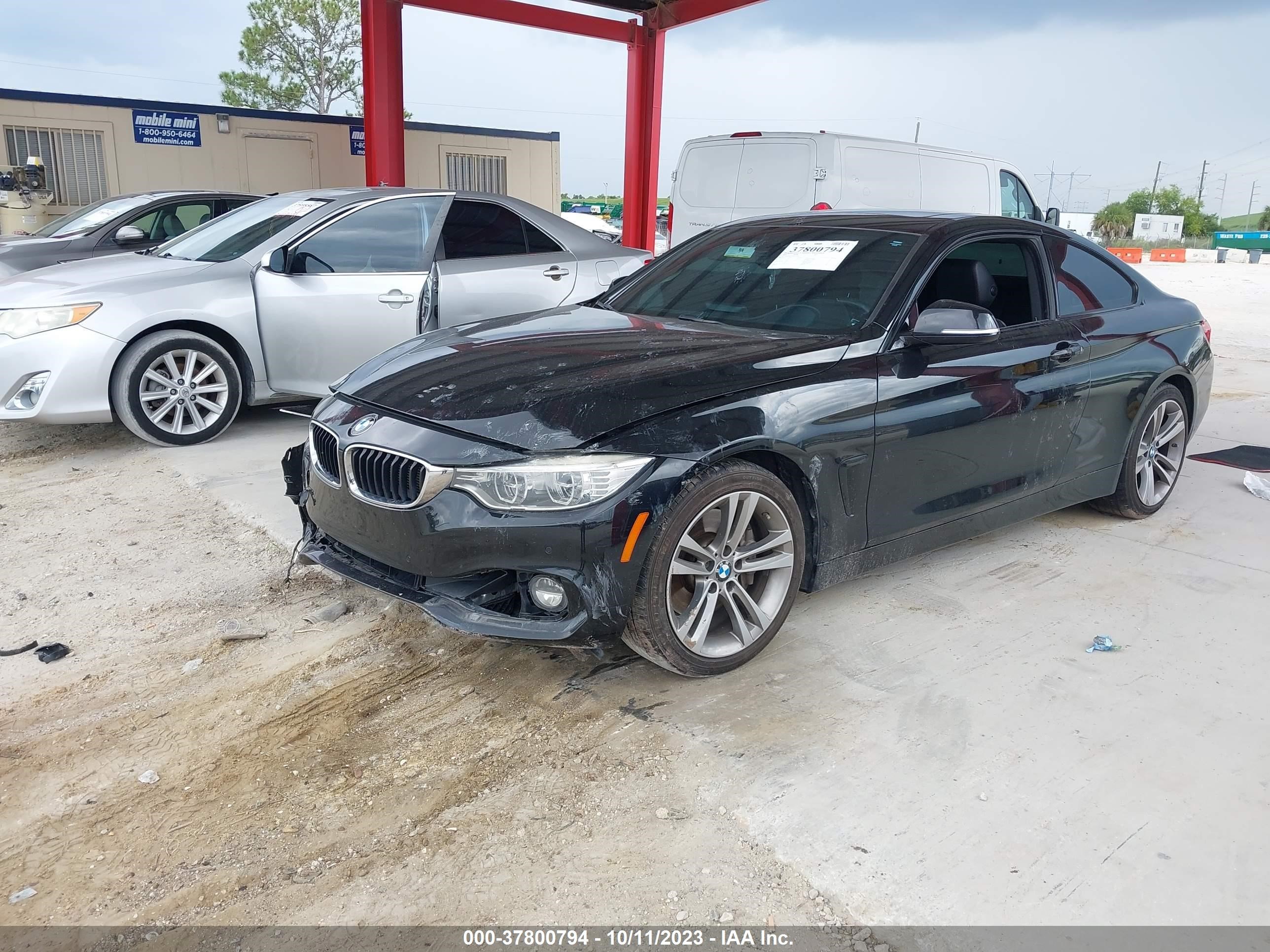 Photo 1 VIN: WBA3R1C56EF729122 - BMW 4ER 