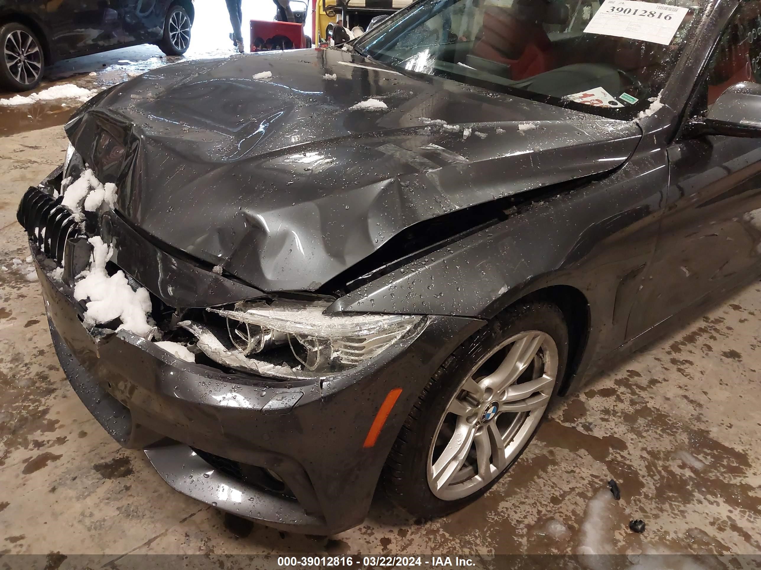 Photo 17 VIN: WBA3T3C51EP736938 - BMW 4ER 