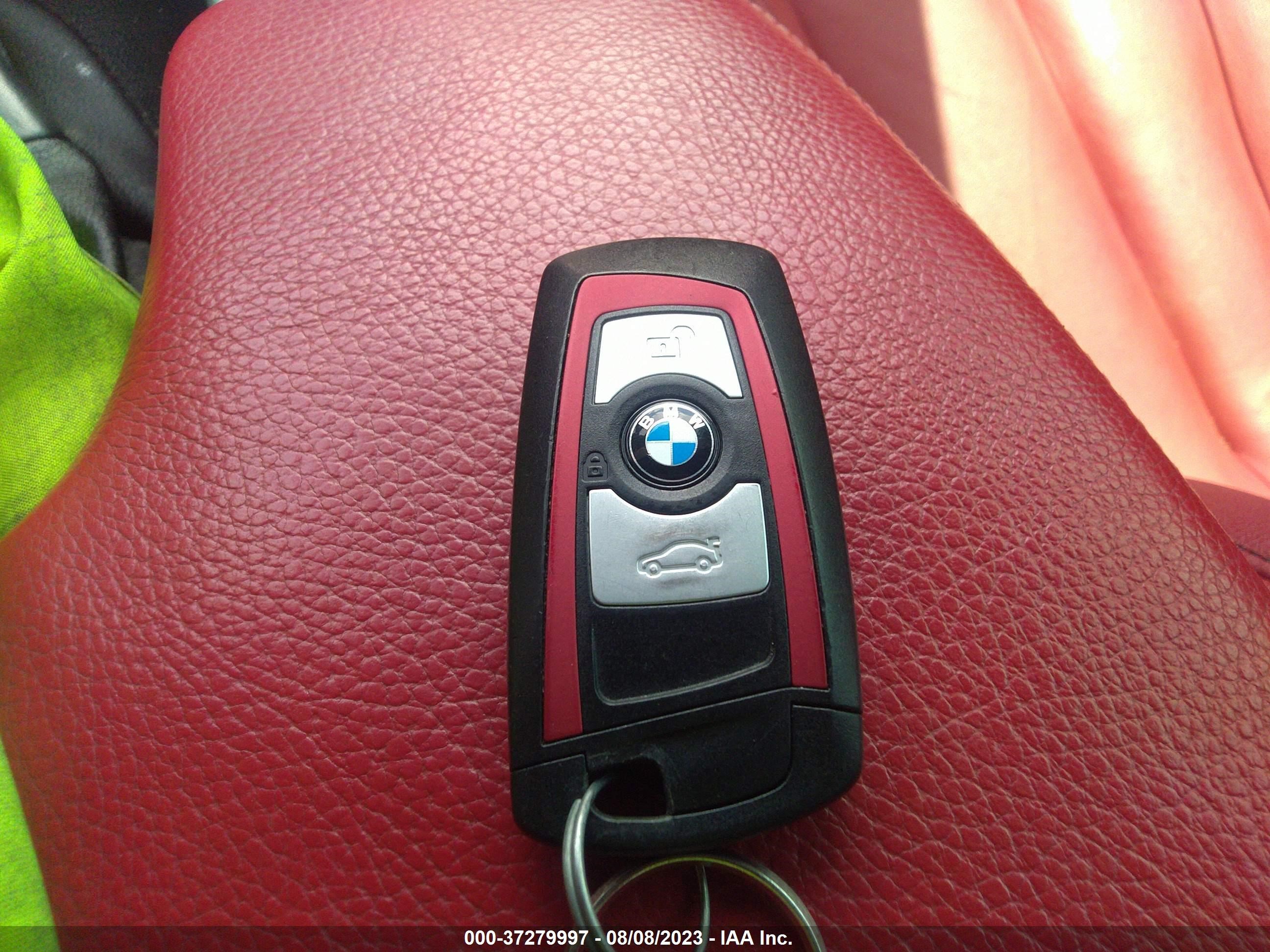 Photo 10 VIN: WBA3V9C57FP946894 - BMW 4ER 