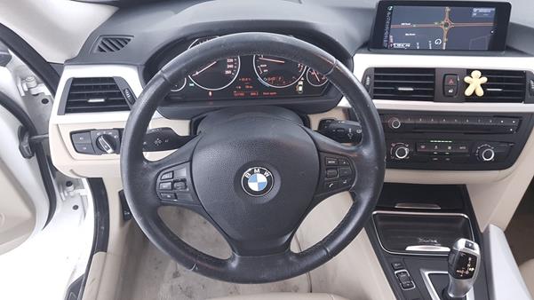 Photo 13 VIN: WBA3X1107EDZ20542 - BMW 320I 