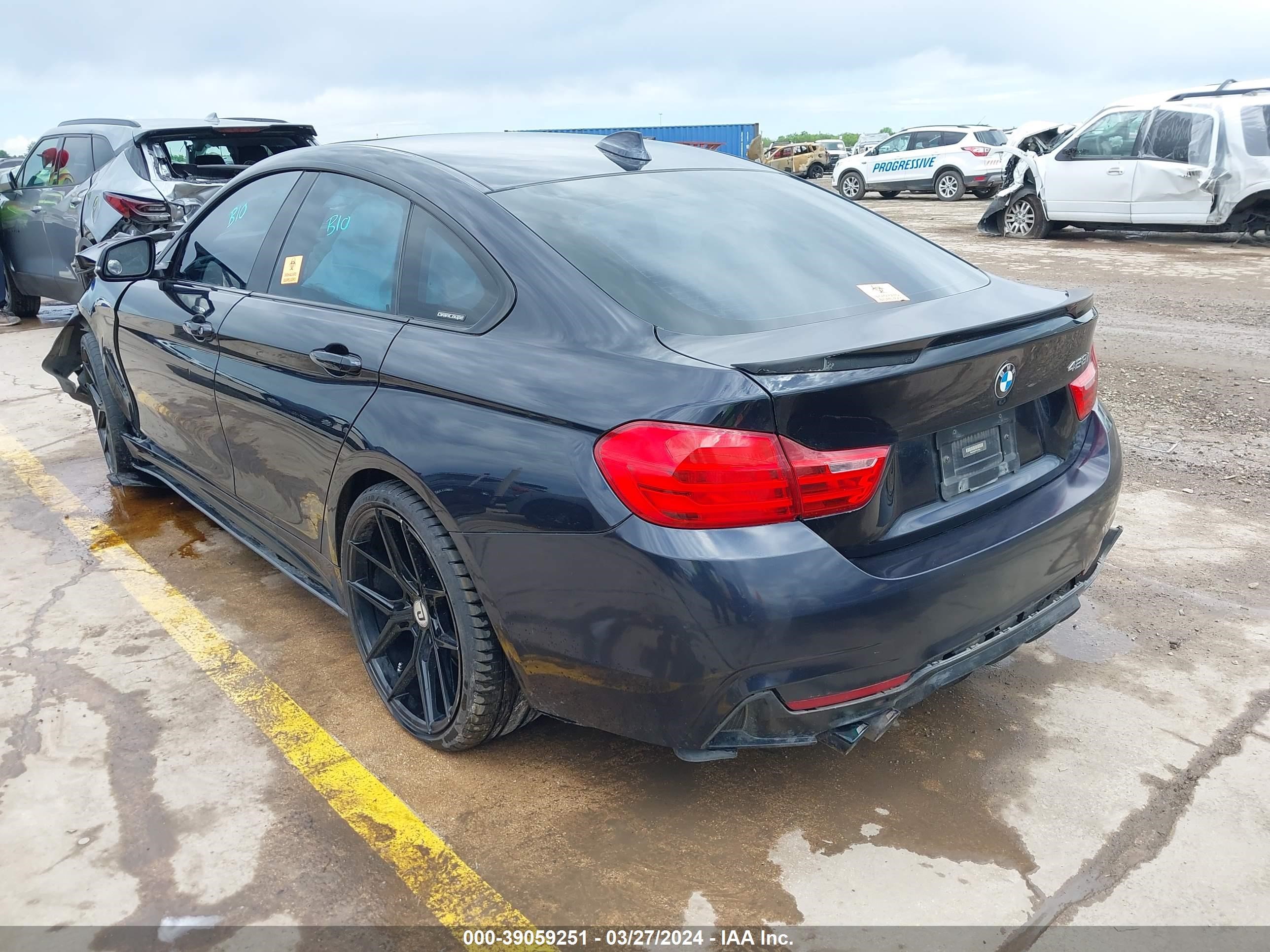 Photo 2 VIN: WBA4A5C52FG051886 - BMW 4ER 