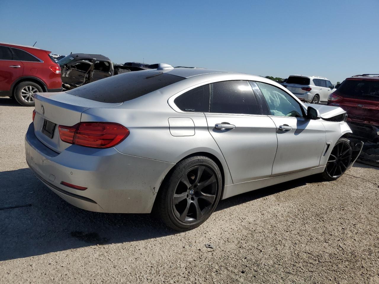 Photo 2 VIN: WBA4A9C52GG505658 - BMW 4ER 