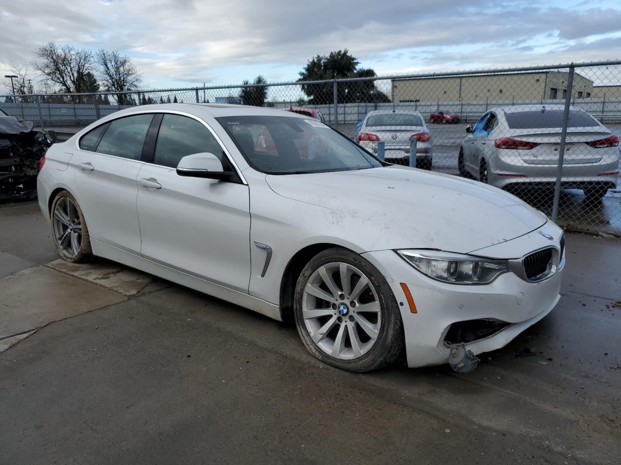 Photo 3 VIN: WBA4A9C5XGGL88010 - BMW 4ER 