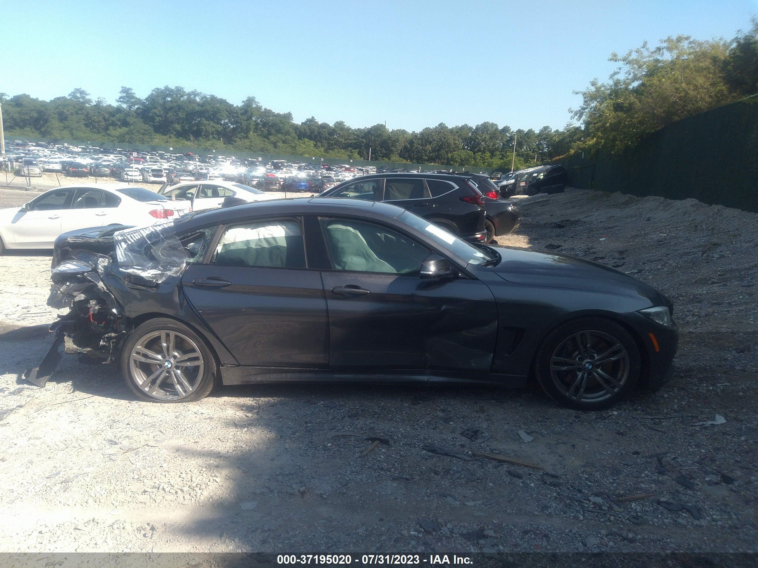 Photo 11 VIN: WBA4B1C50FG241580 - BMW 4ER 