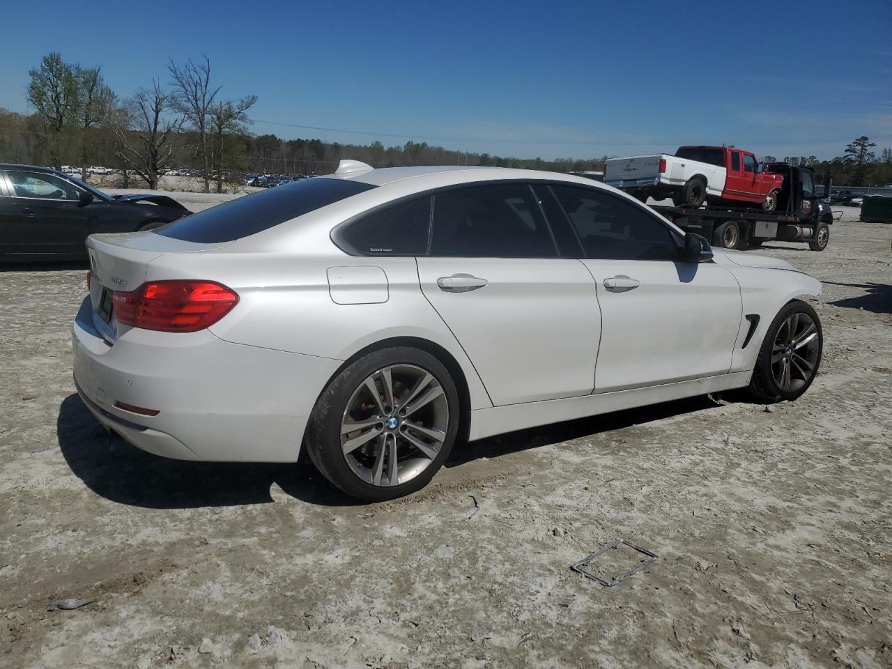 Photo 2 VIN: WBA4B1C52FG241290 - BMW 4ER 