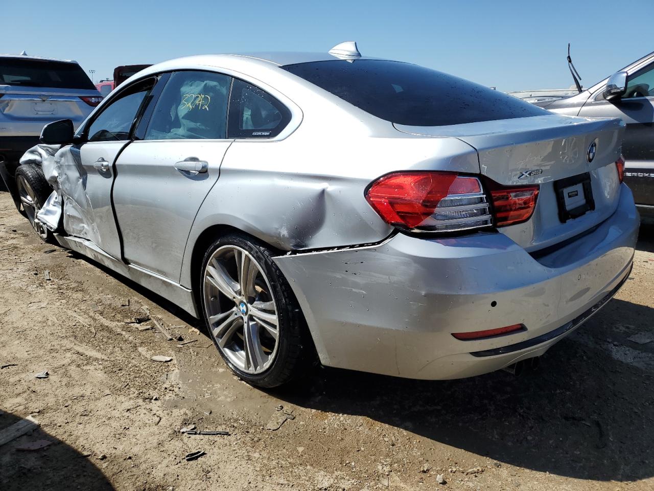 Photo 1 VIN: WBA4F9C5XHG439623 - BMW 4ER 