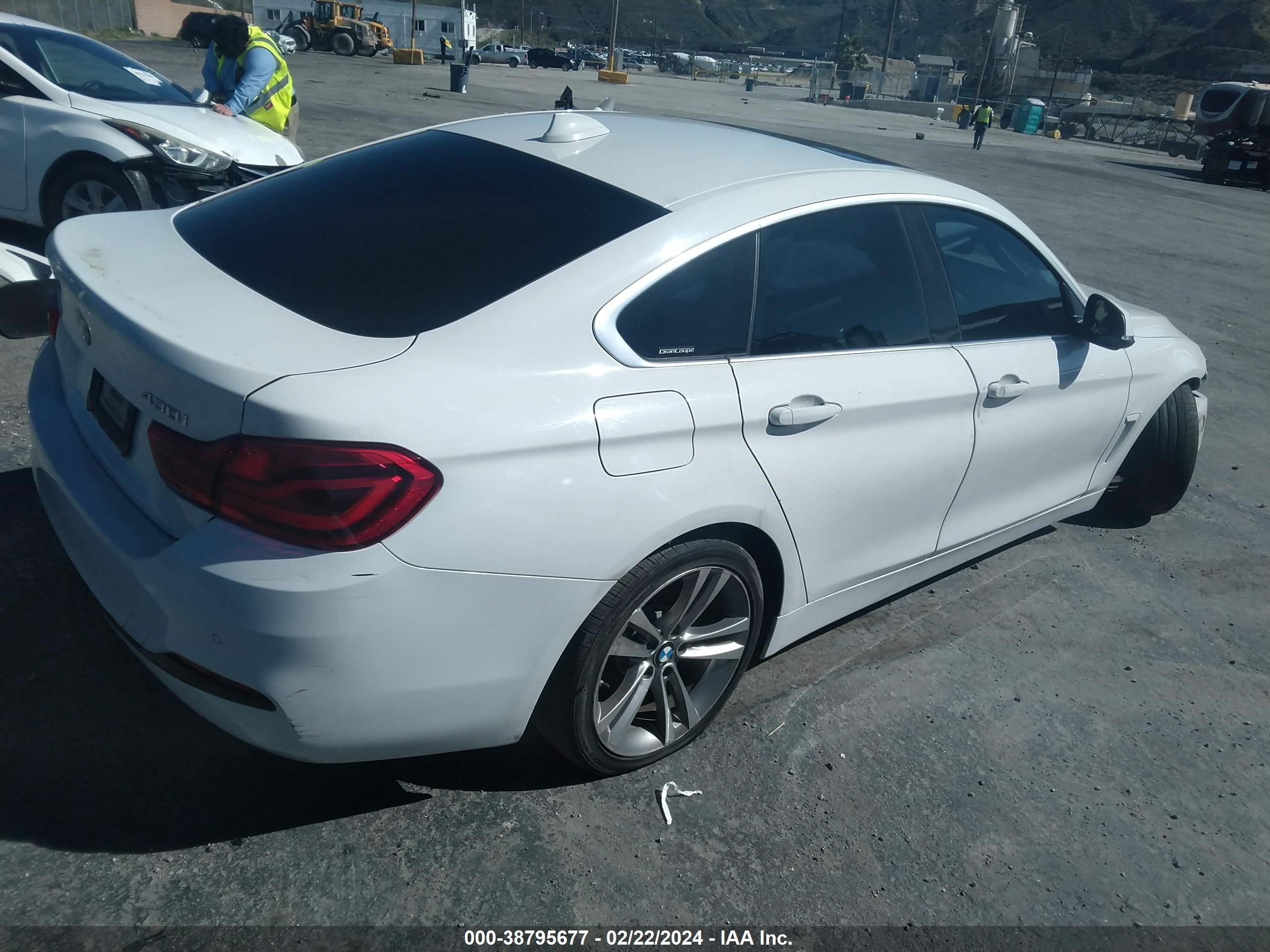 Photo 3 VIN: WBA4J1C5XJBG75971 - BMW 4ER 