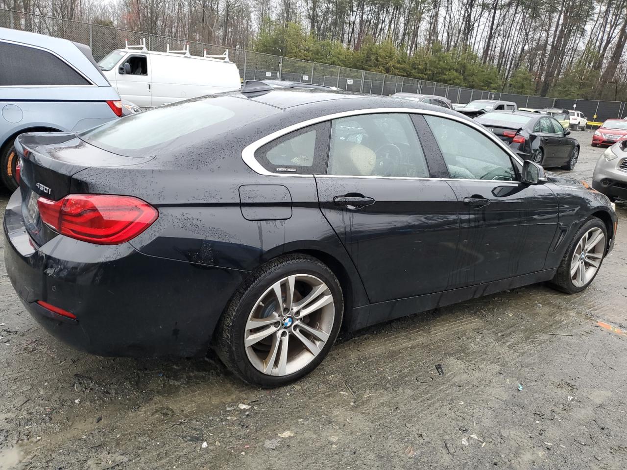 Photo 2 VIN: WBA4J3C55JBG96500 - BMW 4ER 