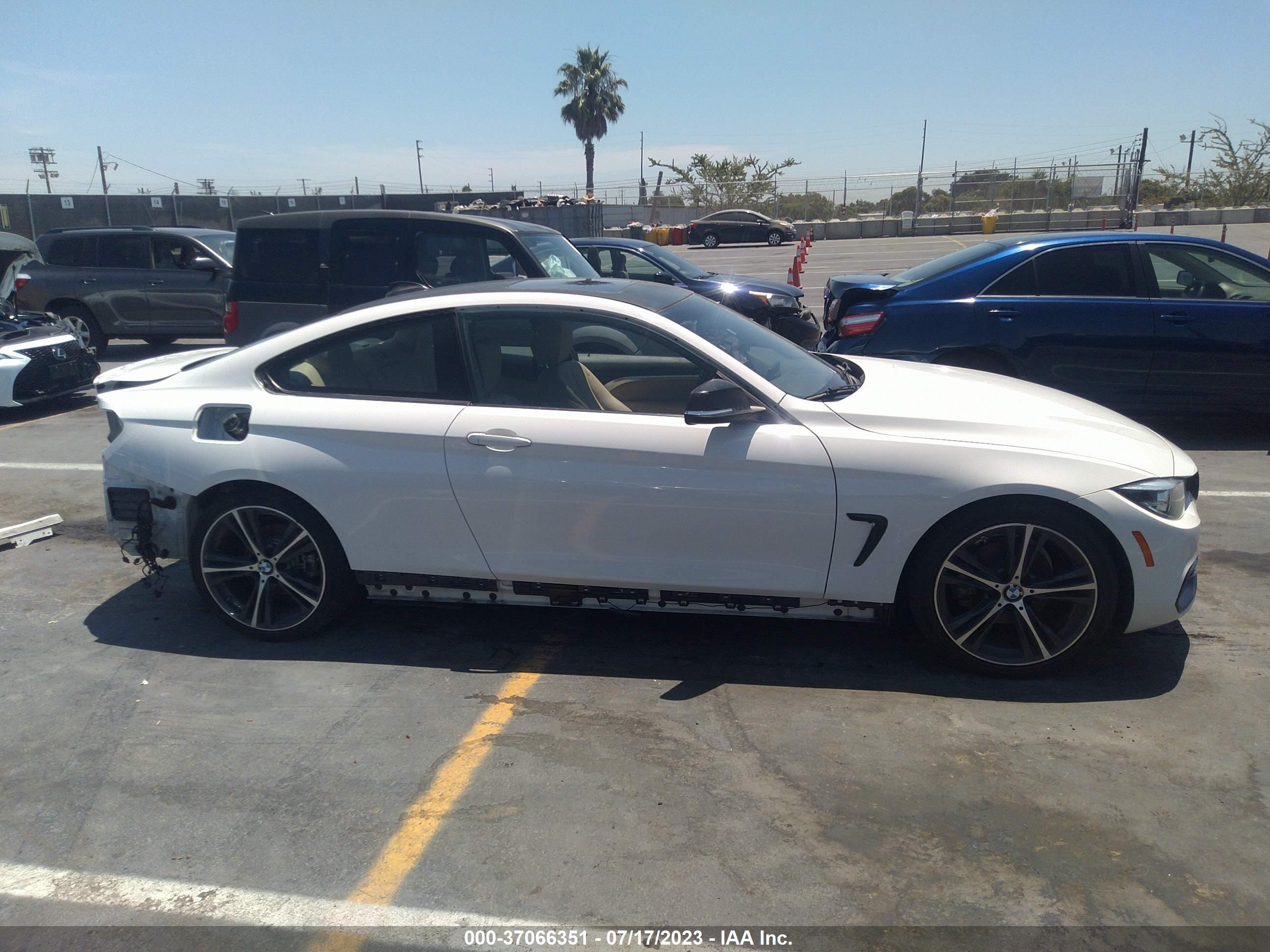 Photo 13 VIN: WBA4W3C5XKAF93467 - BMW 4ER 