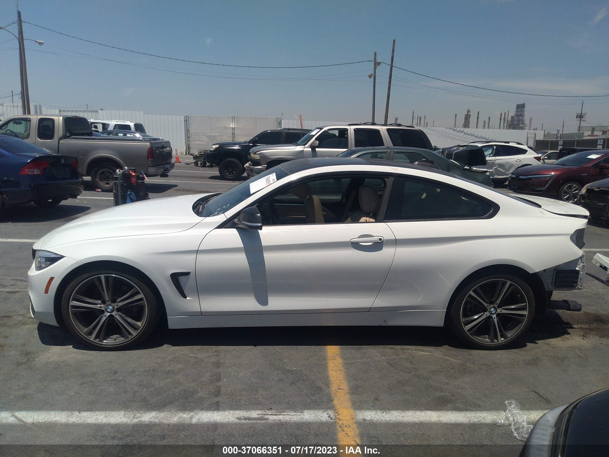 Photo 14 VIN: WBA4W3C5XKAF93467 - BMW 4ER 