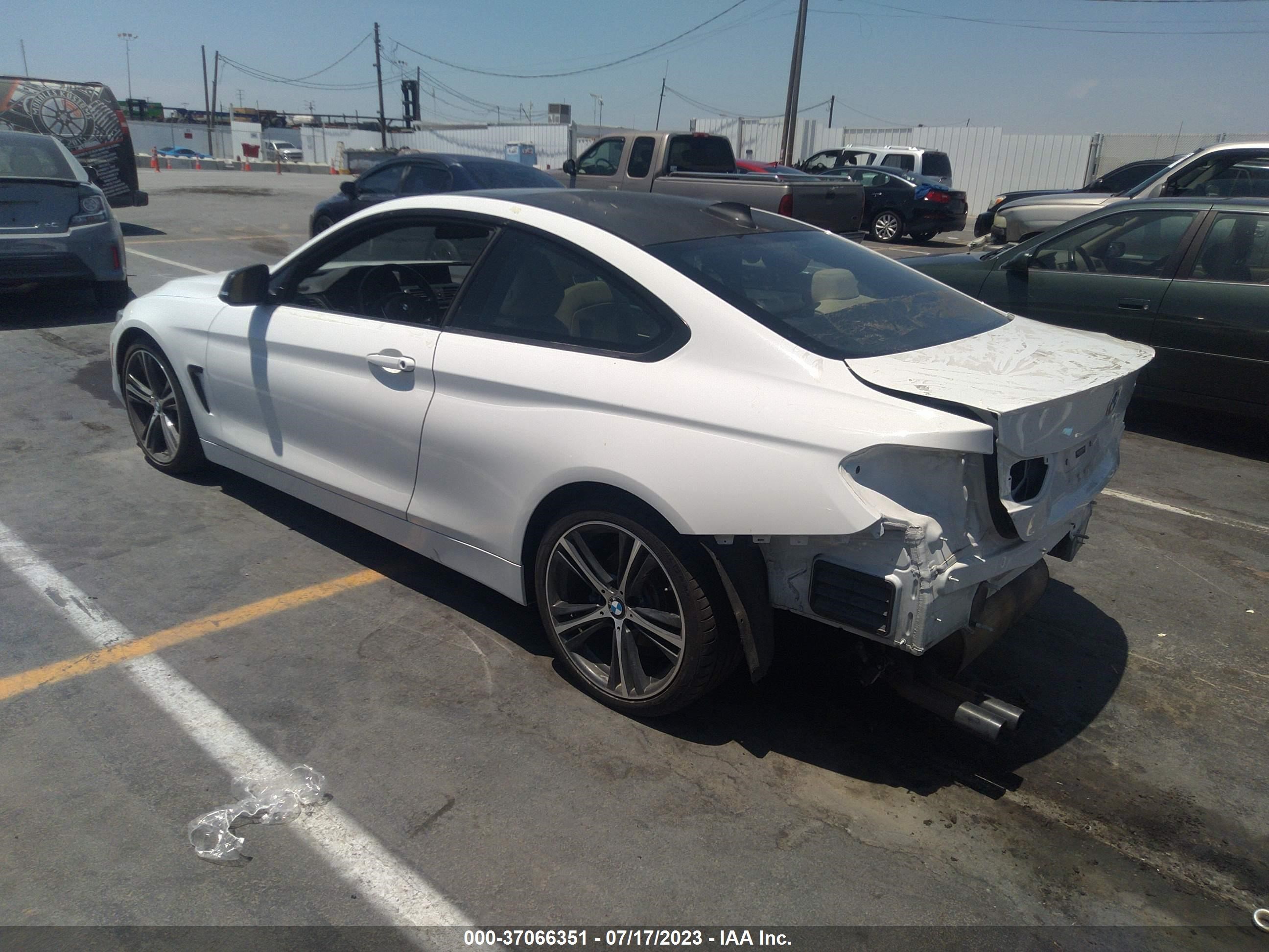 Photo 2 VIN: WBA4W3C5XKAF93467 - BMW 4ER 