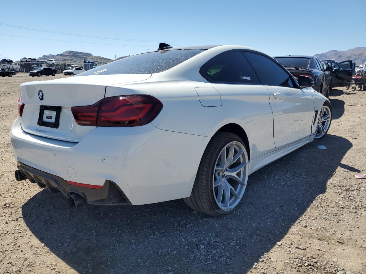 Photo 2 VIN: WBA4W7C0XLFJ81837 - BMW 4ER 