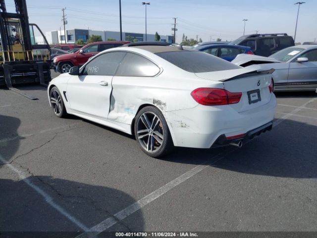 Photo 2 VIN: WBA4W7C50KAG53103 - BMW 440I 